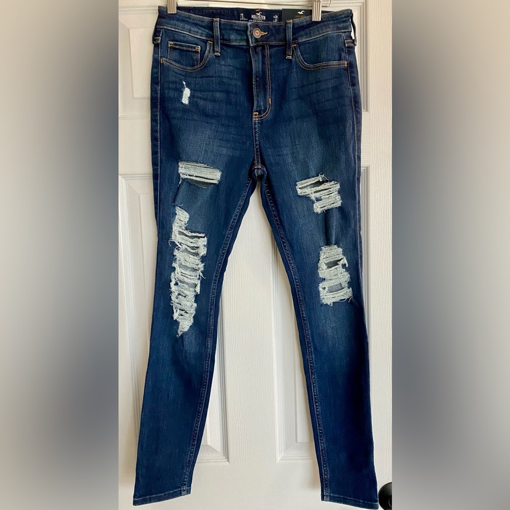 Hollister jeans woman’s size 7S NWT